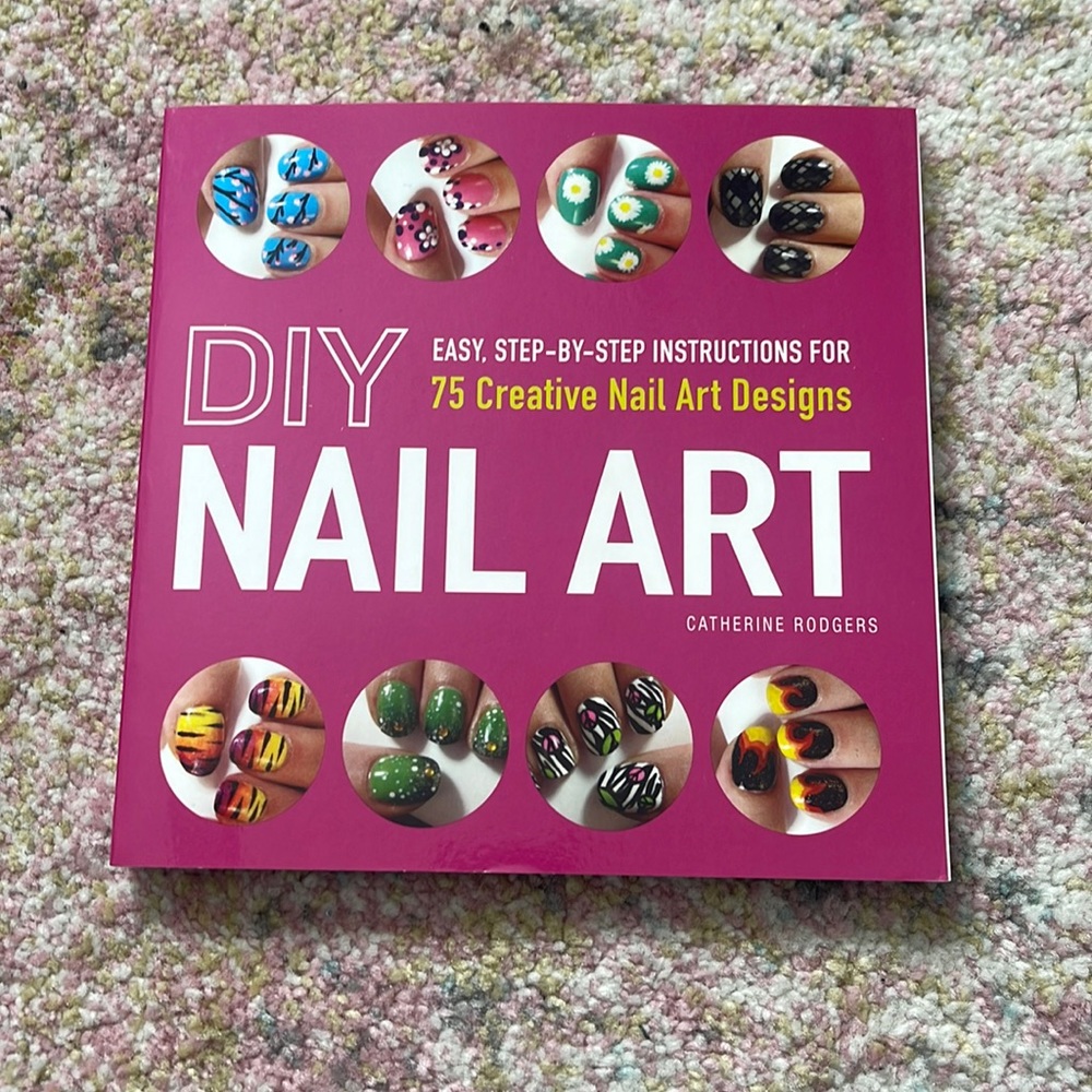 Nail Art book